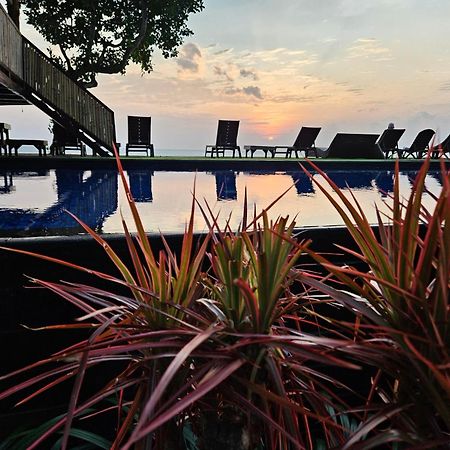 Sunsethouse Lombok Hotel Mangsit Kültér fotó