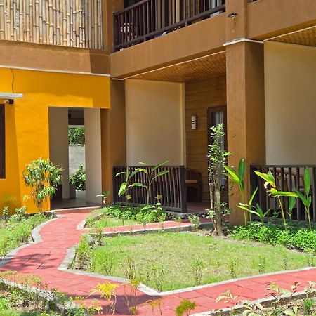 Sunsethouse Lombok Hotel Mangsit Kültér fotó
