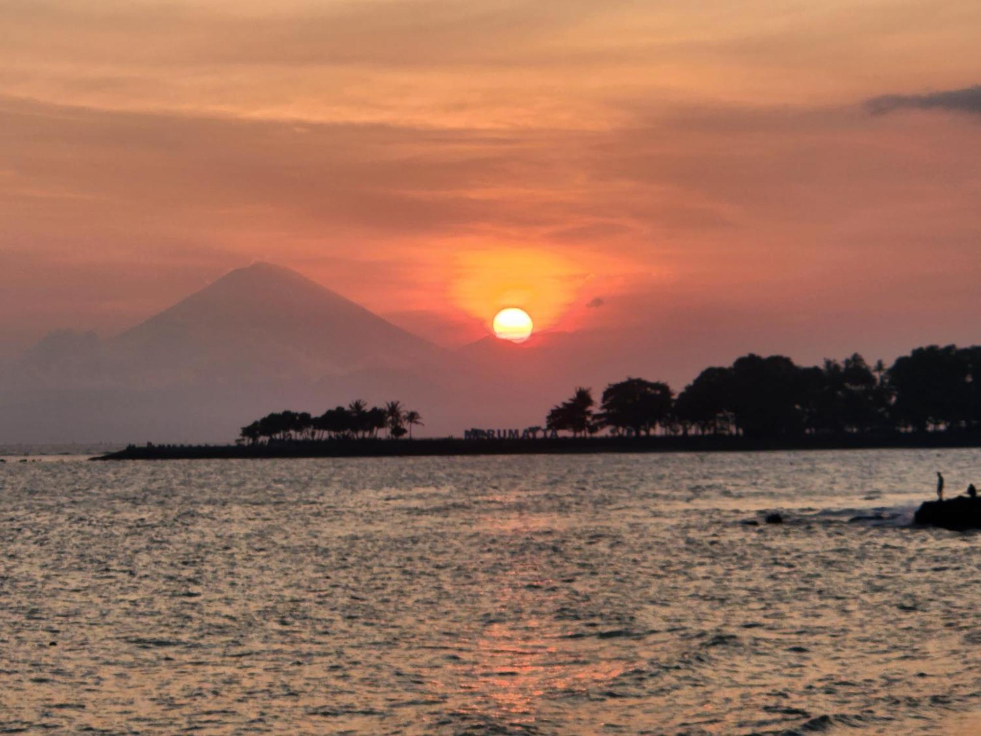 Sunsethouse Lombok Hotel Mangsit Kültér fotó
